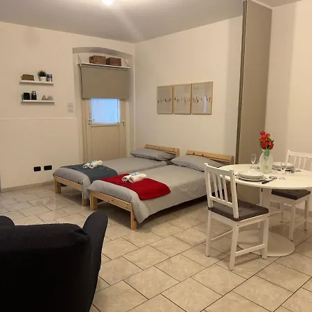 In Bottega 1 شقة Bosisio Parini